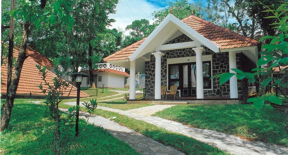 Hotel Treetop, Thekkady 3